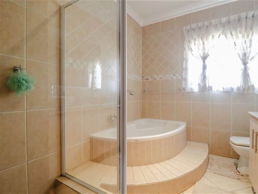 3 Bedroom Property for Sale in Emfuleni Golf Estate Gauteng