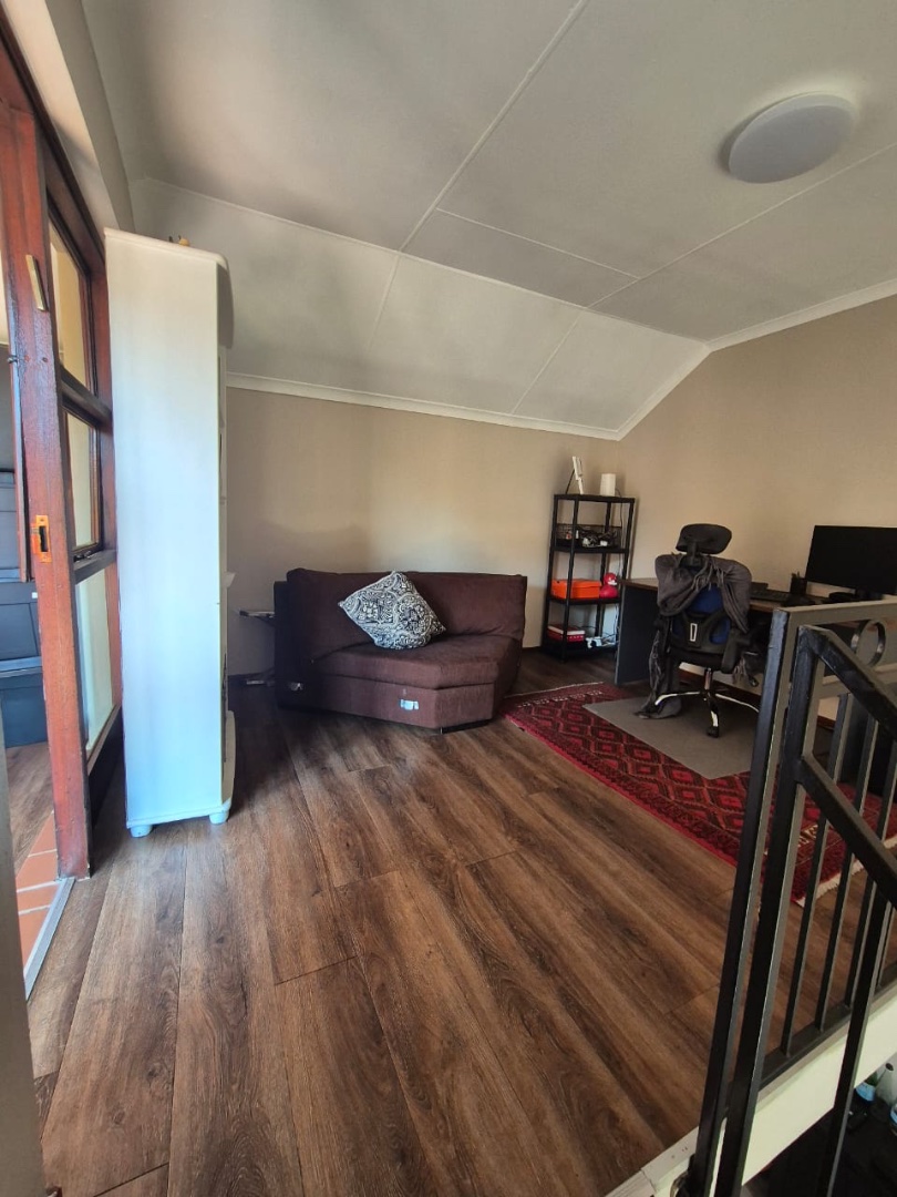 To Let 2 Bedroom Property for Rent in Bryanston Gauteng