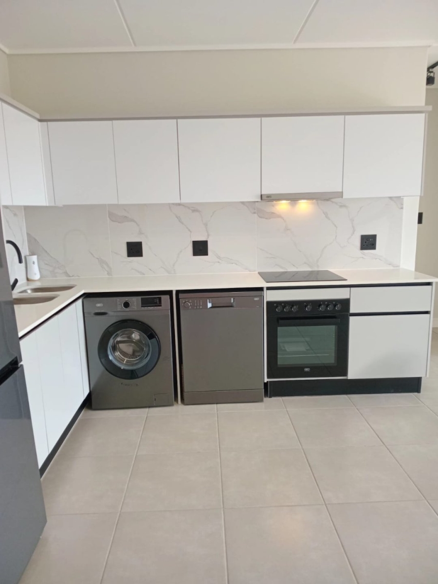 To Let 2 Bedroom Property for Rent in Waterfall Gauteng