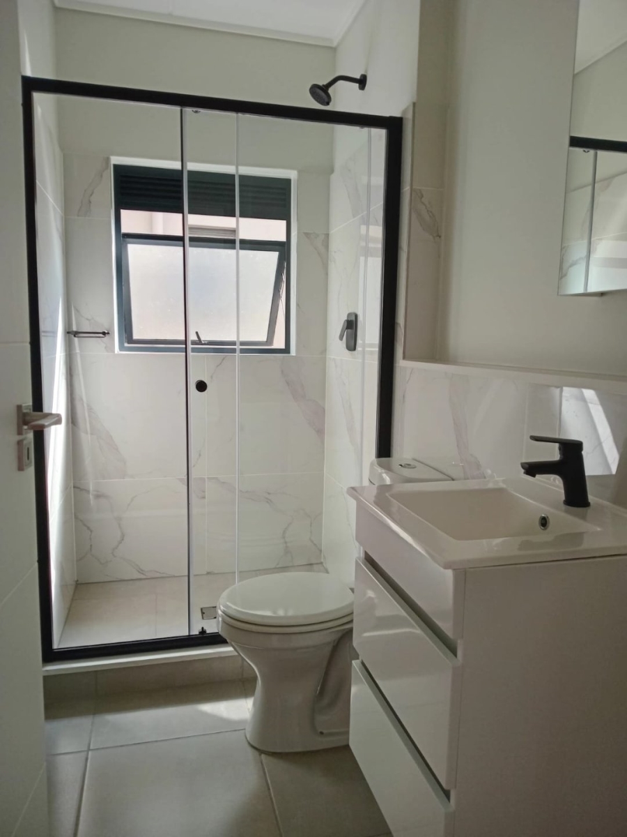 To Let 2 Bedroom Property for Rent in Waterfall Gauteng