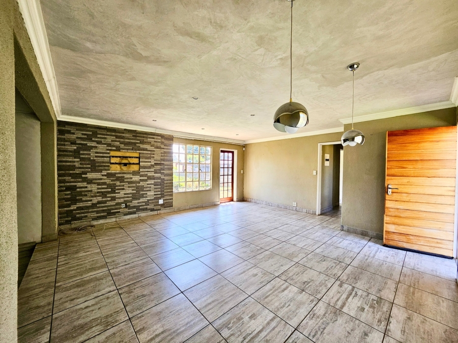 To Let 3 Bedroom Property for Rent in Terenure Gauteng