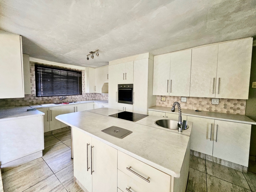 To Let 3 Bedroom Property for Rent in Terenure Gauteng