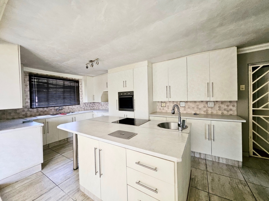 To Let 3 Bedroom Property for Rent in Terenure Gauteng