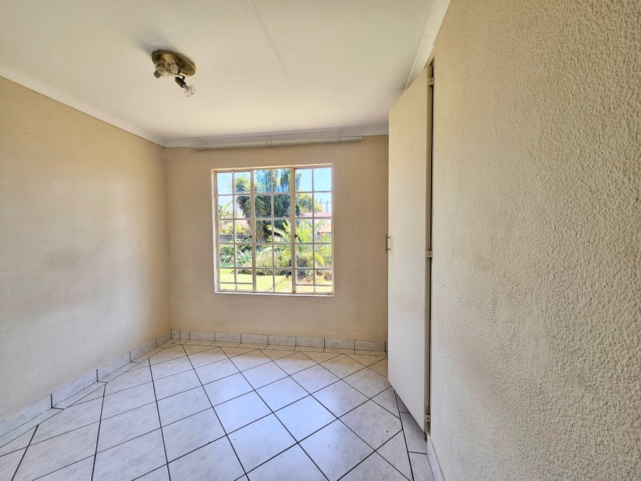 To Let 3 Bedroom Property for Rent in Terenure Gauteng
