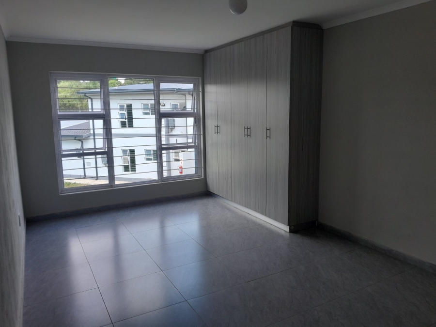 To Let 3 Bedroom Property for Rent in Glen Austin Gauteng
