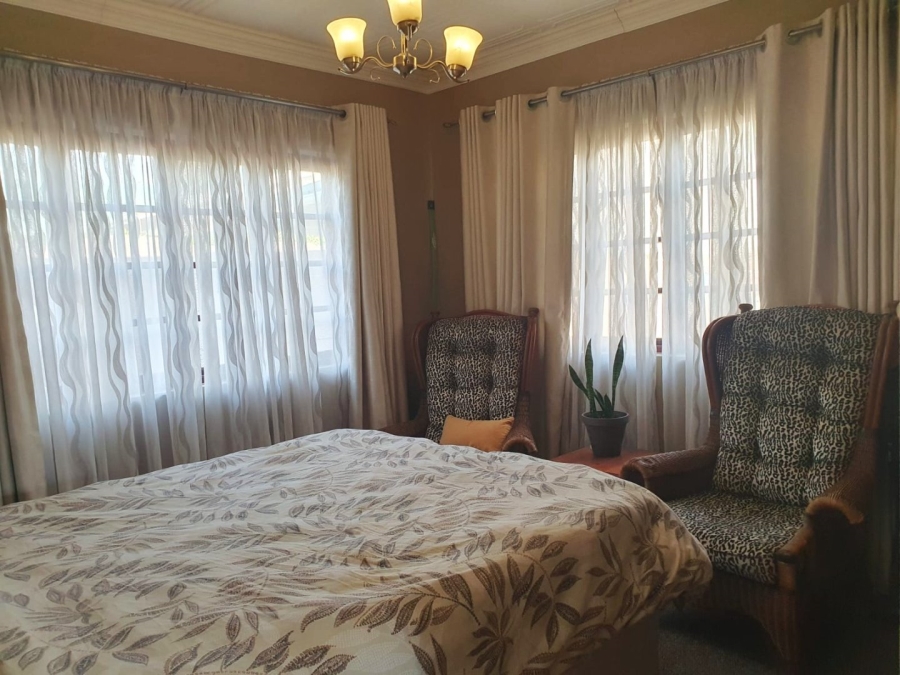 To Let 1 Bedroom Property for Rent in Edenvale Central Gauteng
