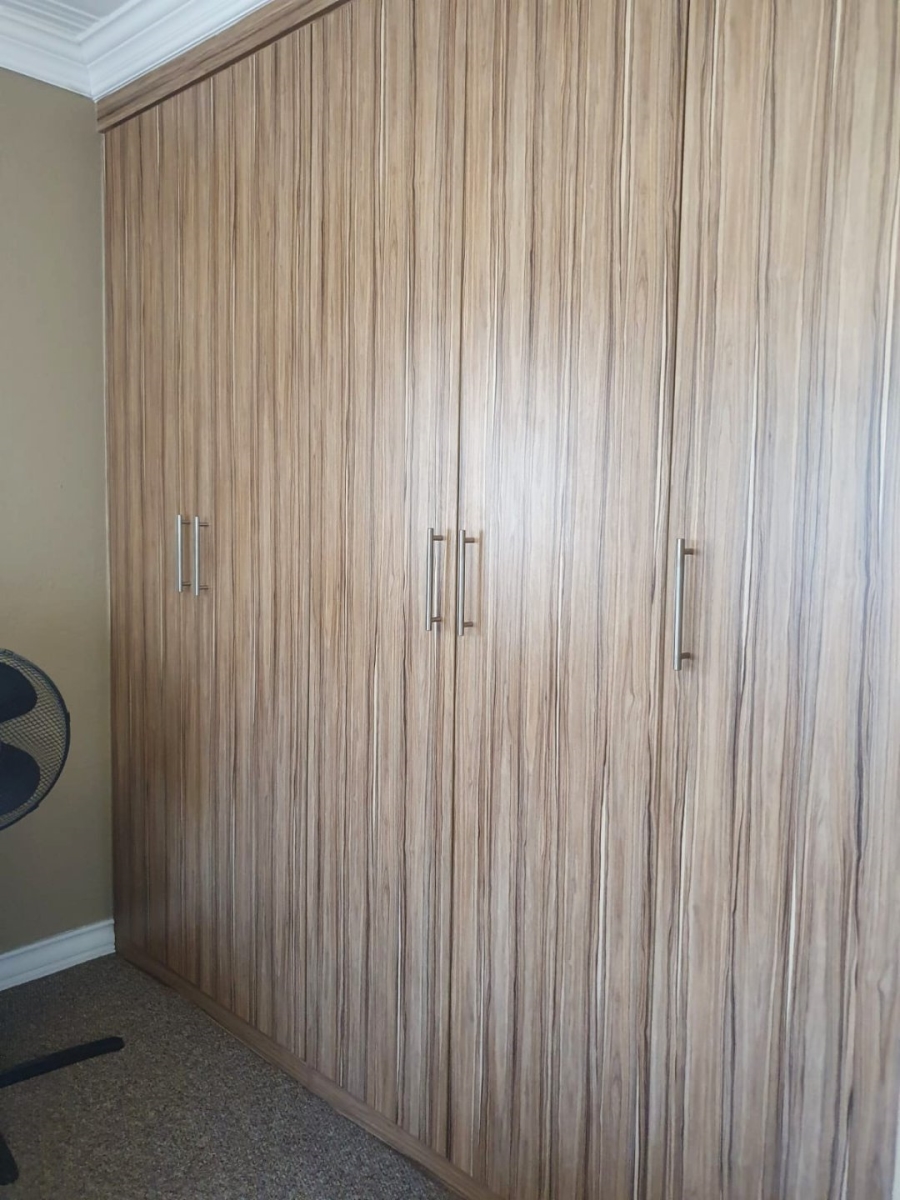 To Let 1 Bedroom Property for Rent in Edenvale Central Gauteng
