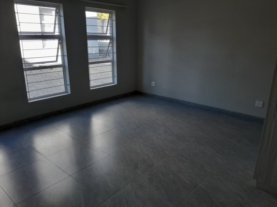 To Let 2 Bedroom Property for Rent in Glen Austin Gauteng