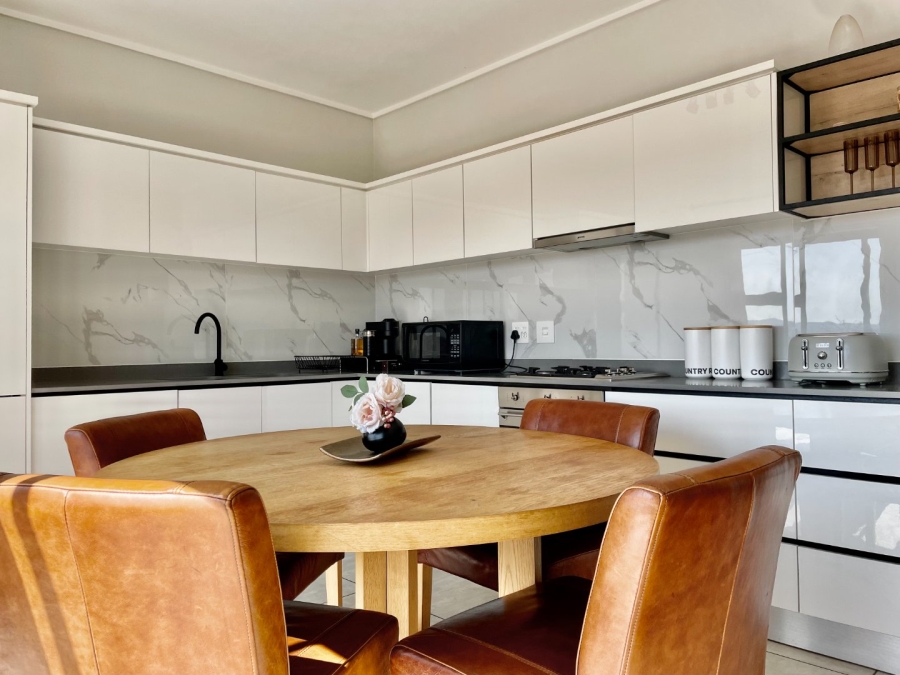 To Let 3 Bedroom Property for Rent in Waterfall Gauteng