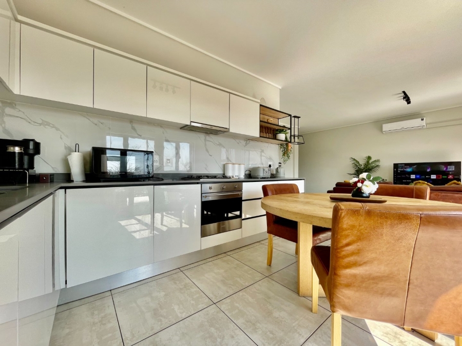 To Let 3 Bedroom Property for Rent in Waterfall Gauteng