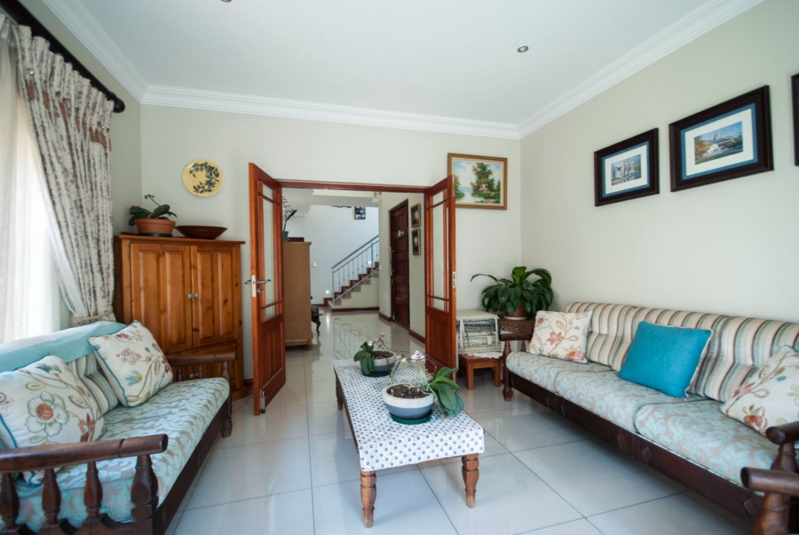 5 Bedroom Property for Sale in Midstream Estate Gauteng