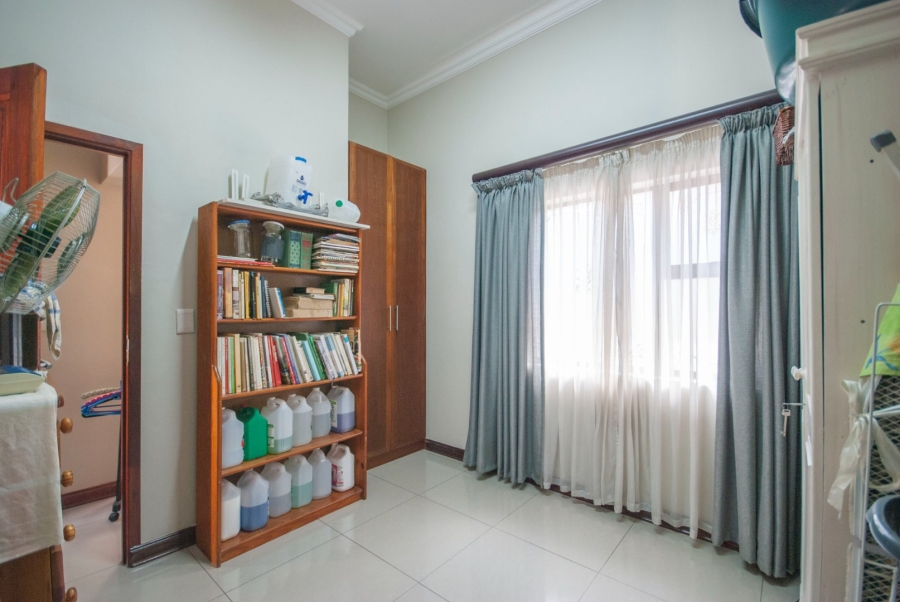 5 Bedroom Property for Sale in Midstream Estate Gauteng