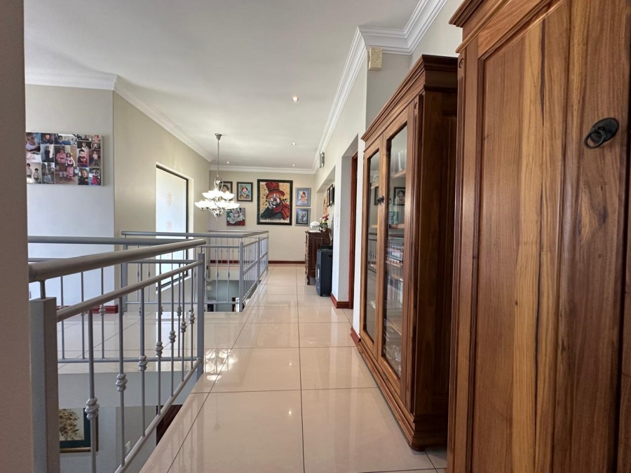 5 Bedroom Property for Sale in Midstream Estate Gauteng