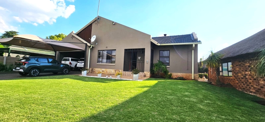 3 Bedroom Property for Sale in Visagie Park Gauteng