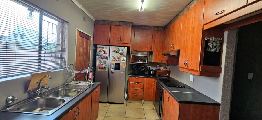 3 Bedroom Property for Sale in Visagie Park Gauteng