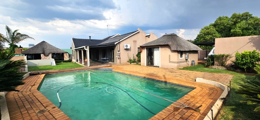 3 Bedroom Property for Sale in Visagie Park Gauteng