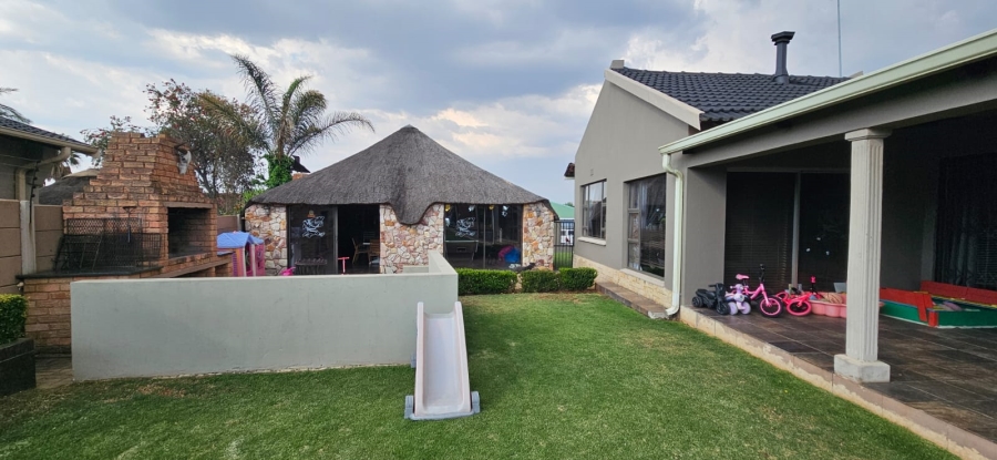 3 Bedroom Property for Sale in Visagie Park Gauteng