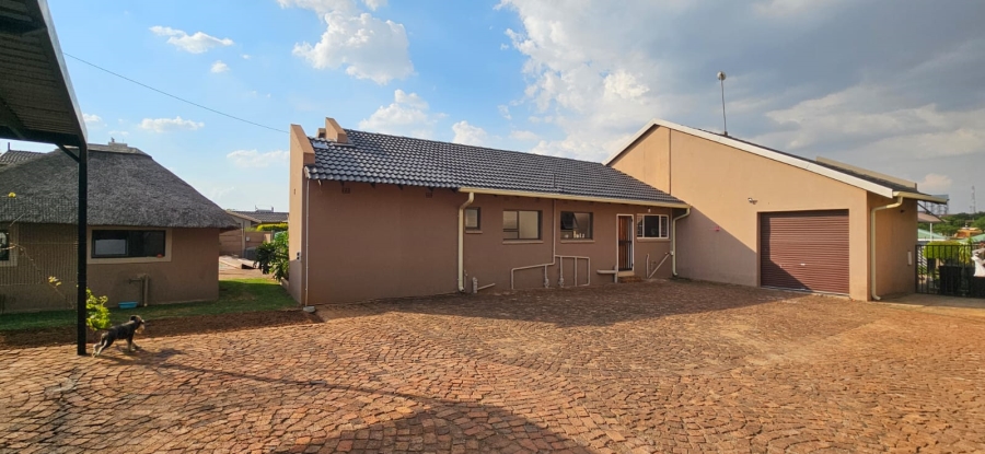 3 Bedroom Property for Sale in Visagie Park Gauteng