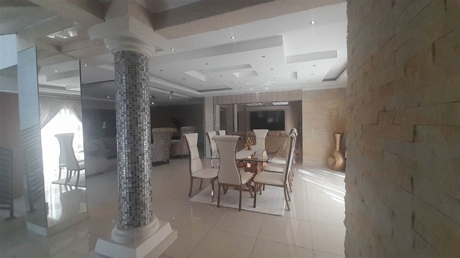6 Bedroom Property for Sale in Vanderbijlpark SE 3 Gauteng
