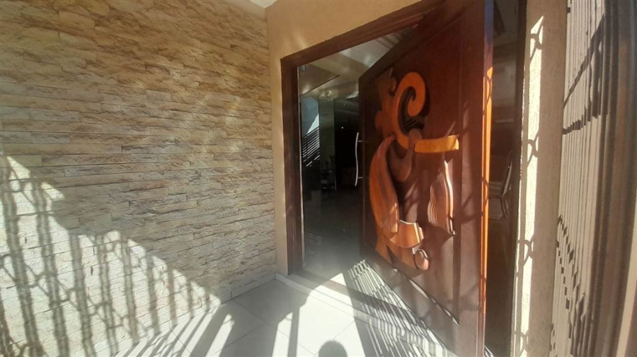 6 Bedroom Property for Sale in Vanderbijlpark SE 3 Gauteng
