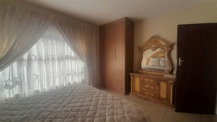 6 Bedroom Property for Sale in Vanderbijlpark SE 3 Gauteng