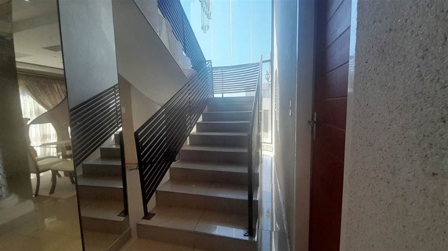 6 Bedroom Property for Sale in Vanderbijlpark SE 3 Gauteng