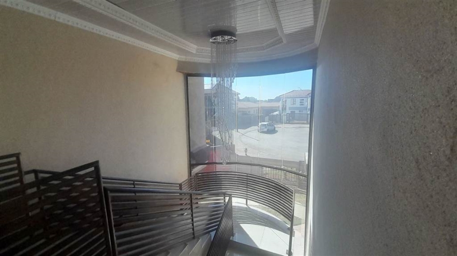 6 Bedroom Property for Sale in Vanderbijlpark SE 3 Gauteng