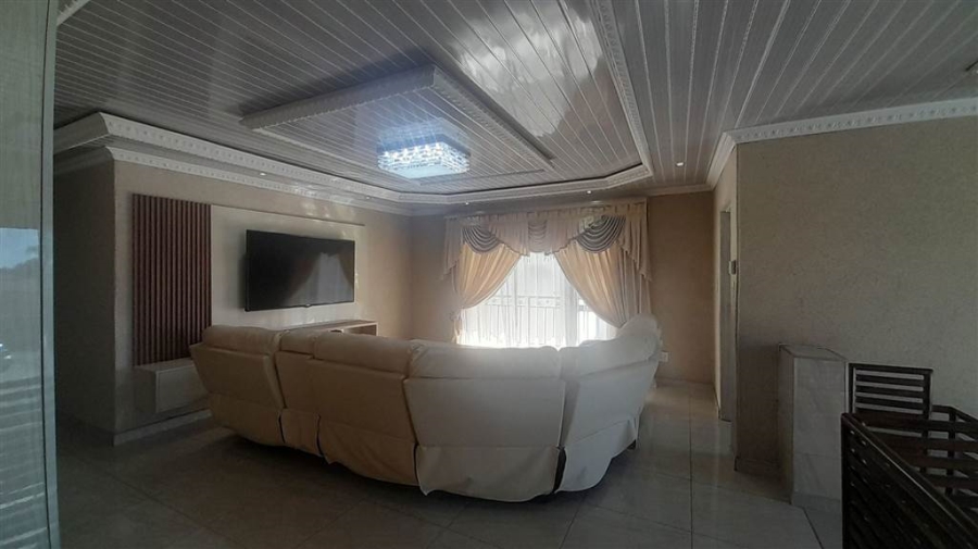 6 Bedroom Property for Sale in Vanderbijlpark SE 3 Gauteng