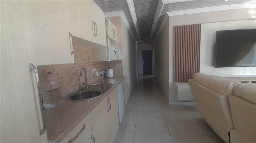 6 Bedroom Property for Sale in Vanderbijlpark SE 3 Gauteng