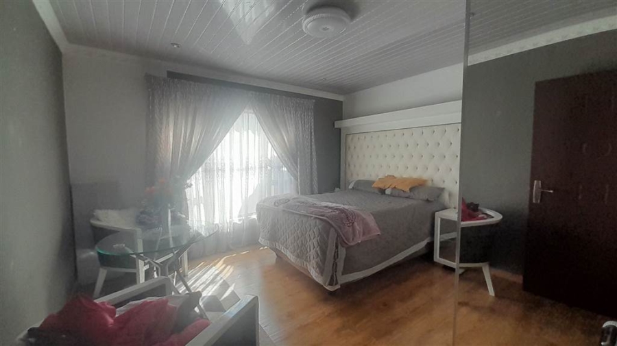 6 Bedroom Property for Sale in Vanderbijlpark SE 3 Gauteng
