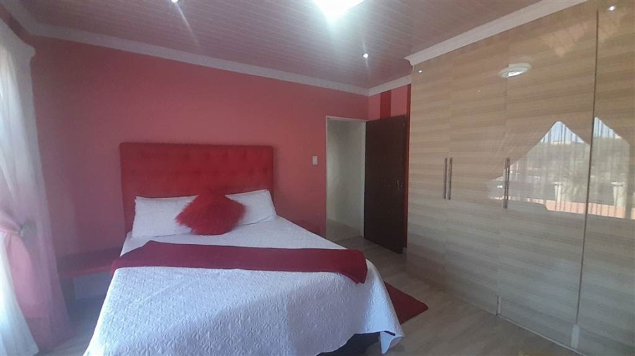 6 Bedroom Property for Sale in Vanderbijlpark SE 3 Gauteng