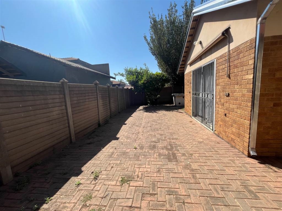 3 Bedroom Property for Sale in Vanderbijlpark CE 5 Gauteng