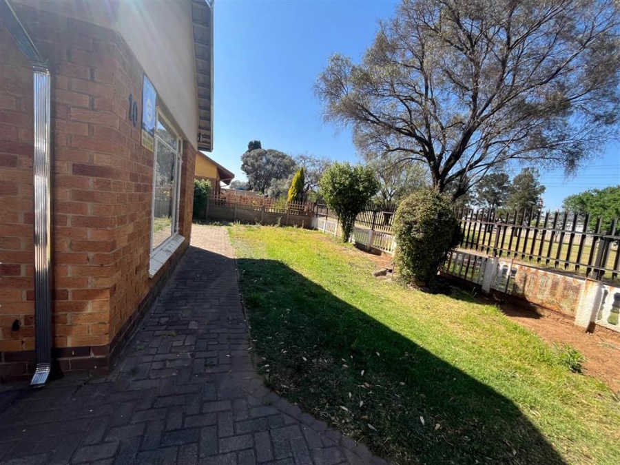 3 Bedroom Property for Sale in Vanderbijlpark CE 5 Gauteng