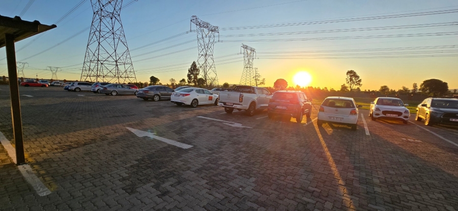 2 Bedroom Property for Sale in Albertsdal Gauteng