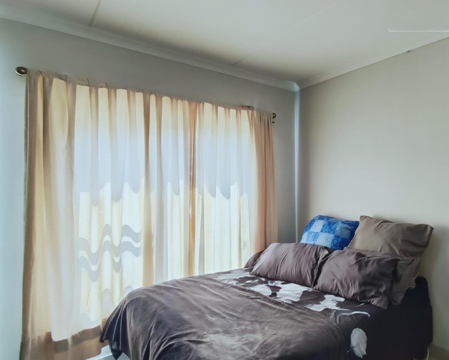 2 Bedroom Property for Sale in Goedeburg Gauteng