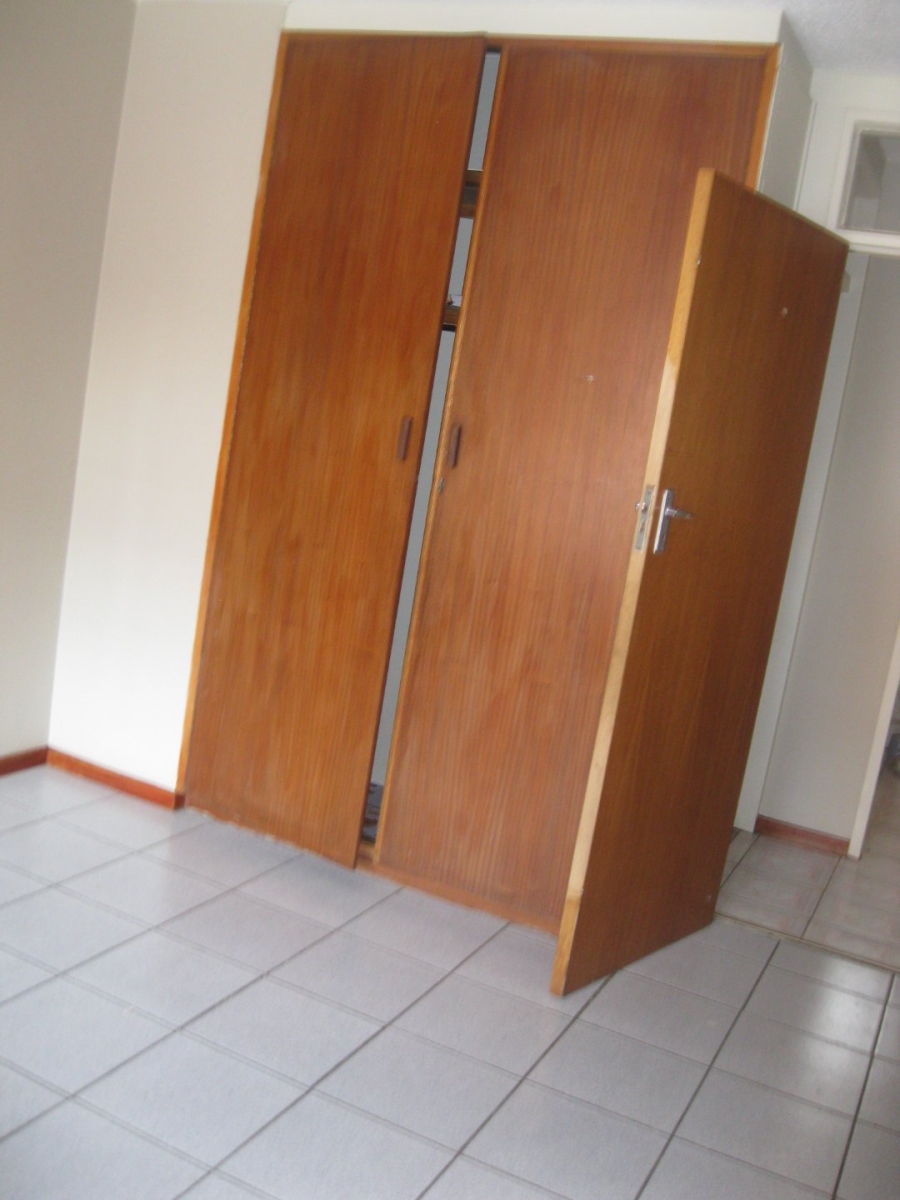 2 Bedroom Property for Sale in Pretoria Central Gauteng