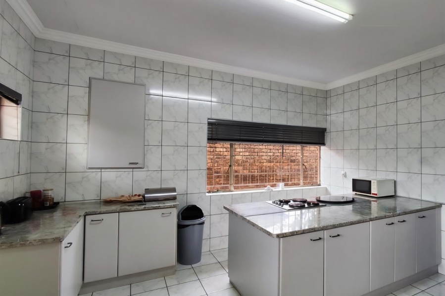 4 Bedroom Property for Sale in Parkdene Gauteng