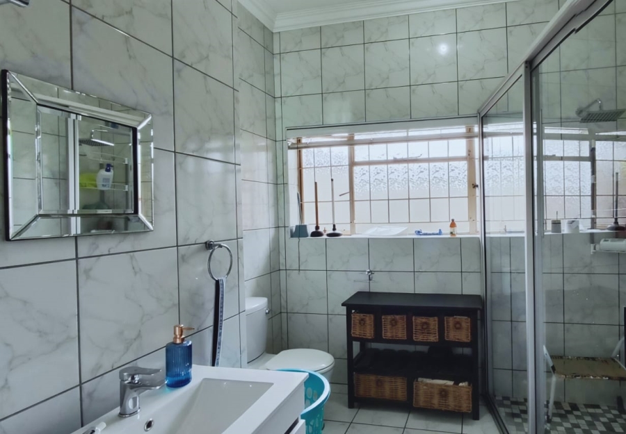 4 Bedroom Property for Sale in Parkdene Gauteng