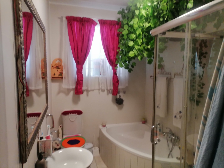 3 Bedroom Property for Sale in Lambton Gauteng