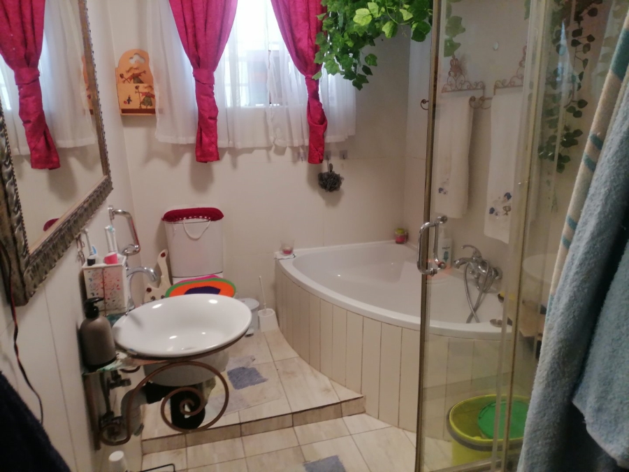 3 Bedroom Property for Sale in Lambton Gauteng
