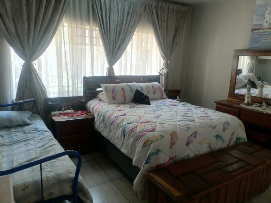 3 Bedroom Property for Sale in Lambton Gauteng