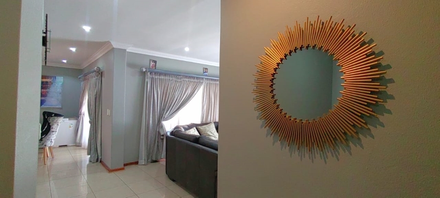 6 Bedroom Property for Sale in Vanderbijlpark SE 8 Gauteng