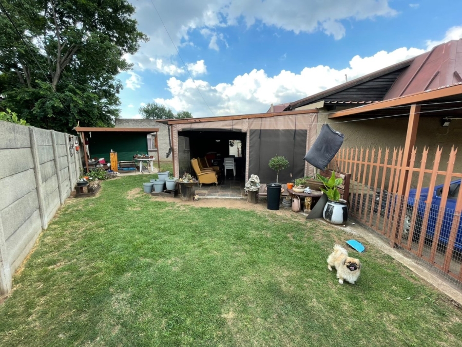 3 Bedroom Property for Sale in Noycedale Gauteng