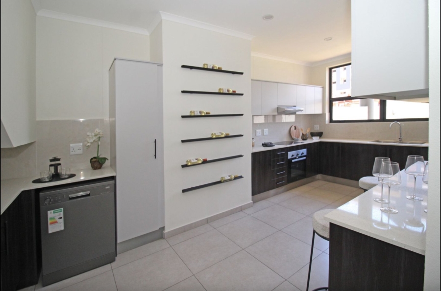 2 Bedroom Property for Sale in Greenstone Hill Gauteng