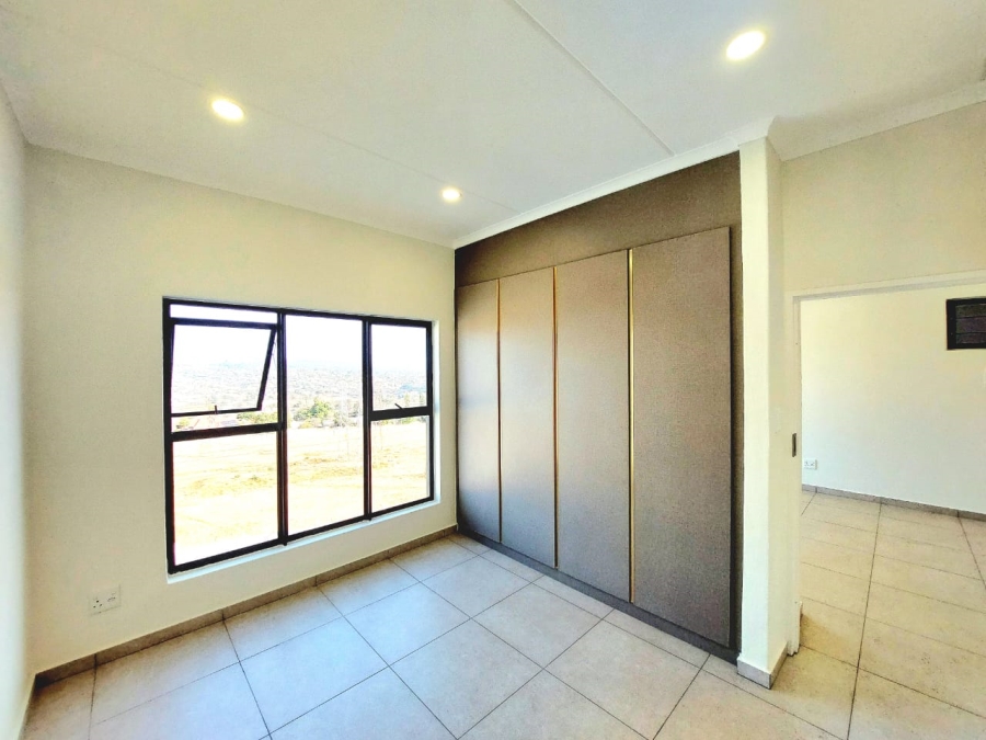 3 Bedroom Property for Sale in Greenstone Hill Gauteng
