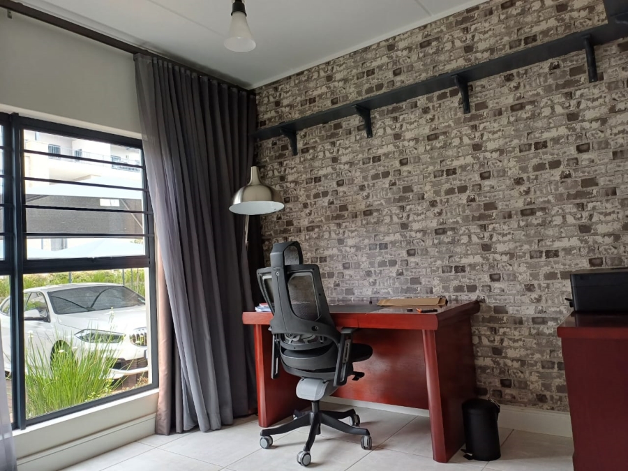 To Let 3 Bedroom Property for Rent in The Polofields Gauteng