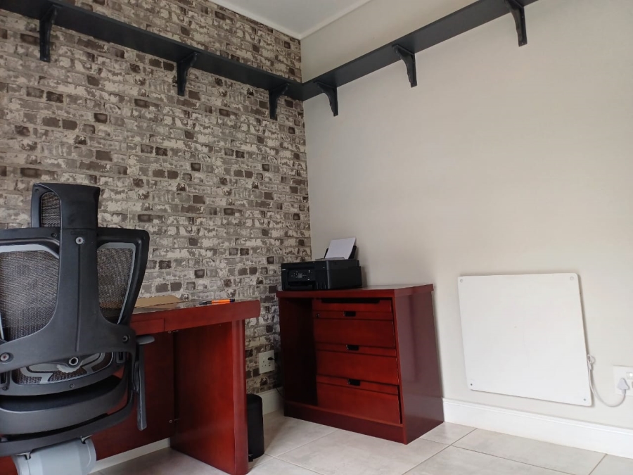 To Let 3 Bedroom Property for Rent in The Polofields Gauteng