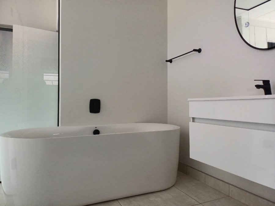 To Let 3 Bedroom Property for Rent in The Polofields Gauteng