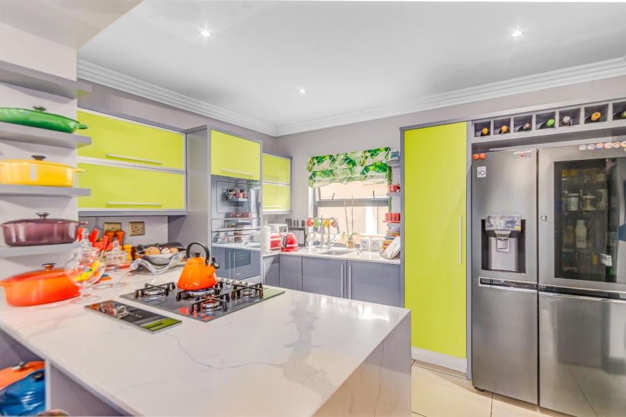 4 Bedroom Property for Sale in Broadacres Gauteng