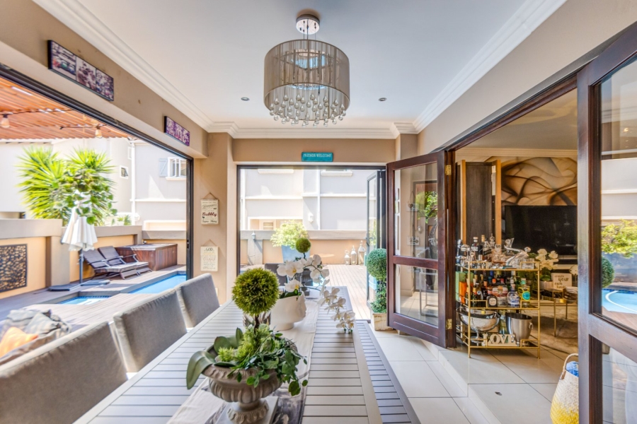 4 Bedroom Property for Sale in Broadacres Gauteng